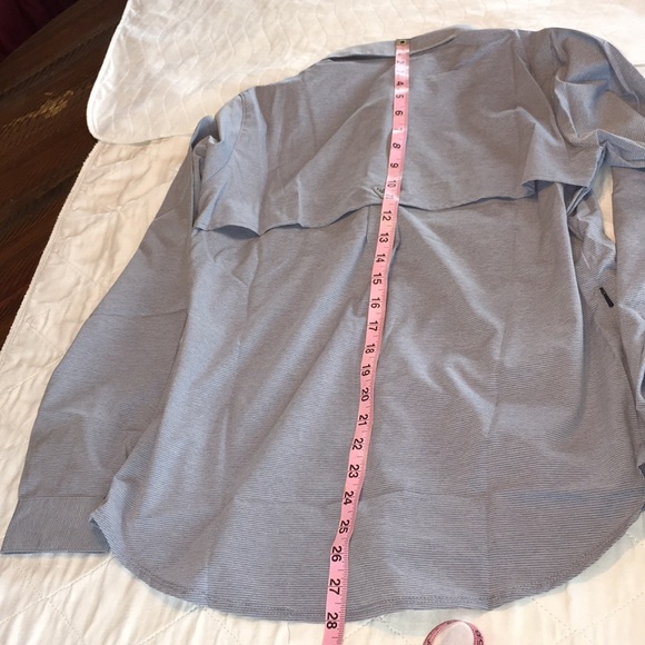 Columbia Women’s Reel Relaxed Woven Long Sleeve - Picture 15 of 16